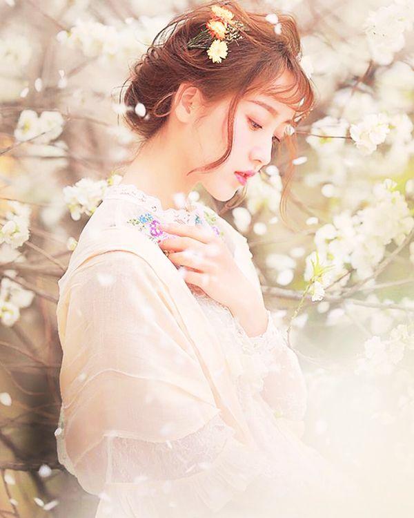 手撕對照組劇本,年代女配覺醒了無刪減封面