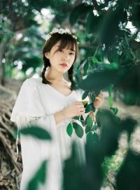 愛你半生盡荒涼爆款小說封面