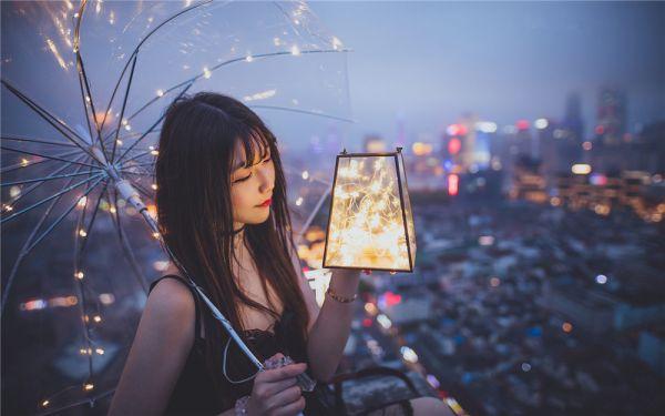 開局抄家攜百億物資帶全家躺平了全文免費(fèi)閱讀封面